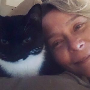 Meet your Posher, Posh